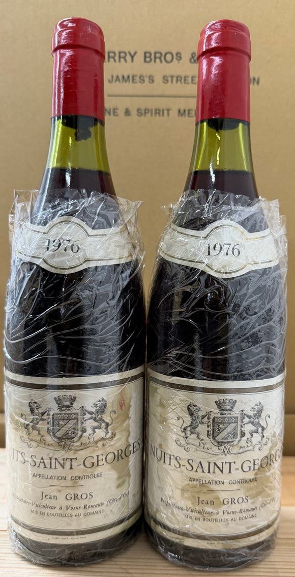 1976 ニュイ・サン・ジョルジュ  / ジャン・グロ【ラベル傷あり】